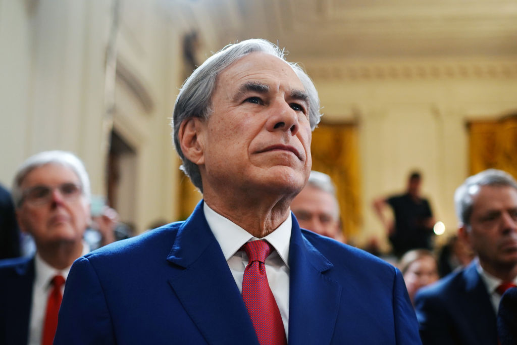 Texas halts new data centers as governor calls for audits